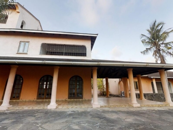Beach House for Sale in Shanzu, Mombasa - Your Dream Coastal Property - Seaside Gem