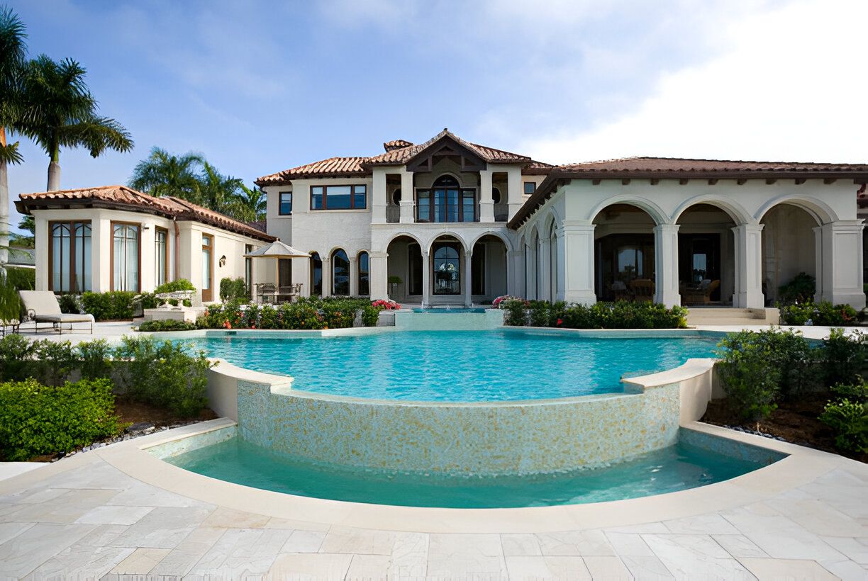 Luxury house with pool in Kenya